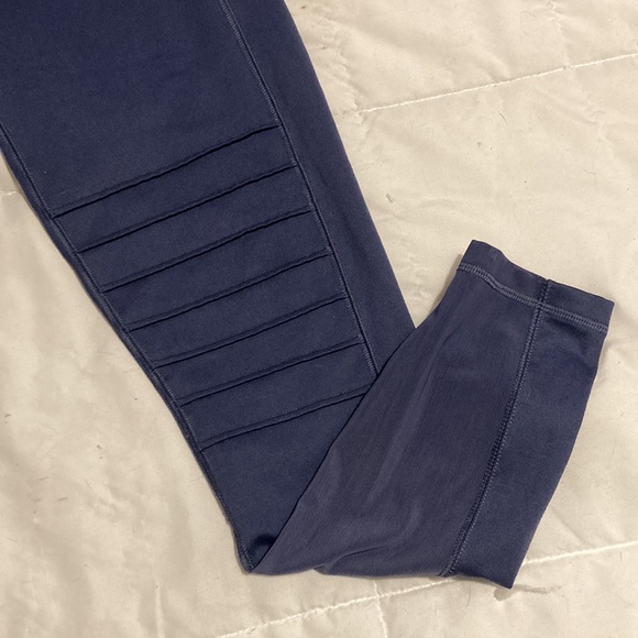 Puma spandex leggings. - Picture 8 of 9